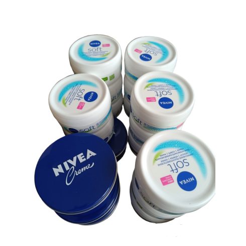 Nivea - Creme - Mixed Case -Creme Blue Tin  250ml/ Creme Soft 200ml 18's
